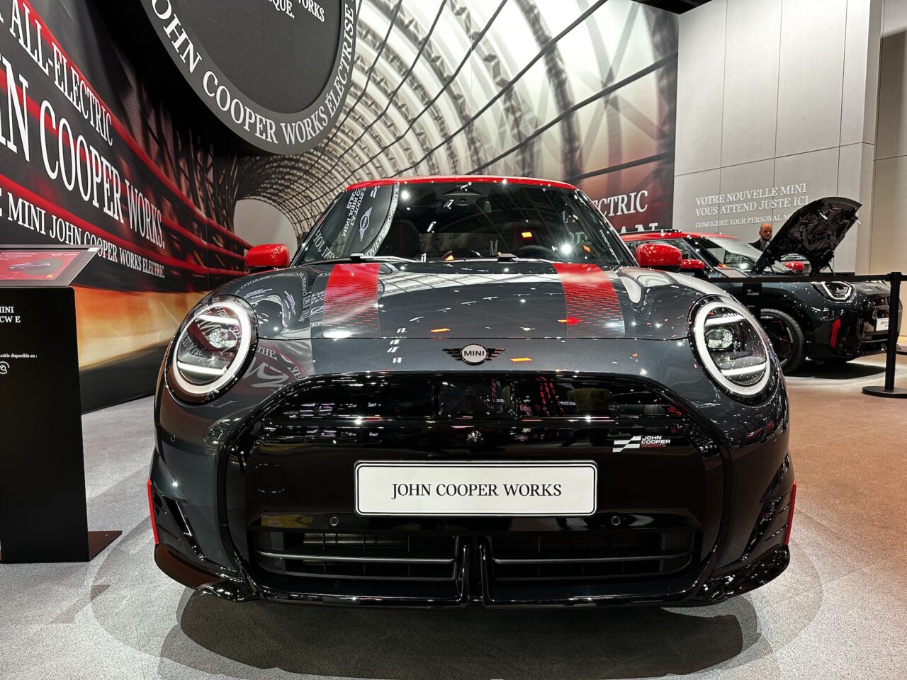 MINI John Cooper Works Electric face avant